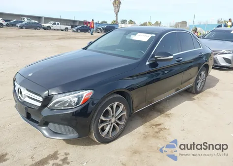 2015 Mercedes-Benz C-Class C 300 из США, поврежденный, VIN 55SWF4KB3FU005460